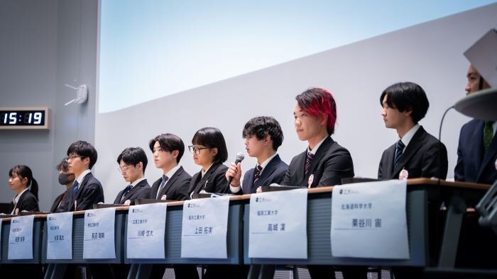 分科会Aでの学生によるディスカッションの様子