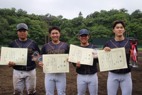 左から田中さん、木本さん、吉田さん、大橋さん