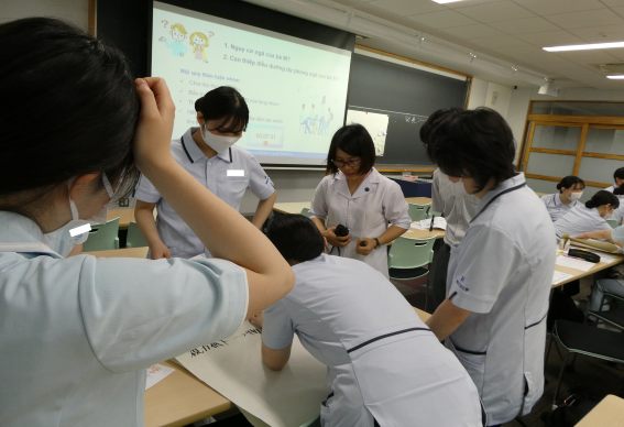 協定締結校 タイビン医科薬科大学より副学長・教員が来学_3