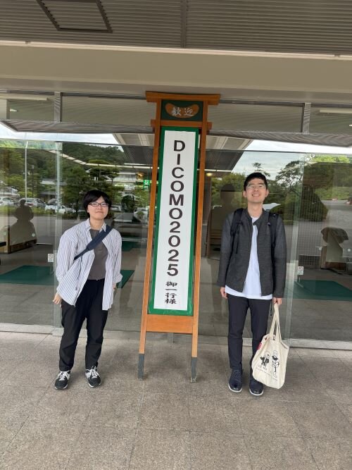 受賞した溝渕さん(左)と馬場さん(右)