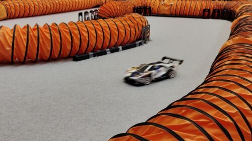 第8回 「AIが走らせる自動運転ラジコンカーレースKAIT RacerGP」を開催しました_2