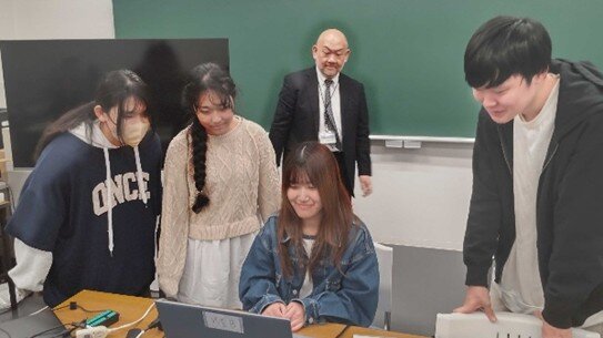 田園調布学園大学と手話学習支援ツールの評価実験を開始しました_2