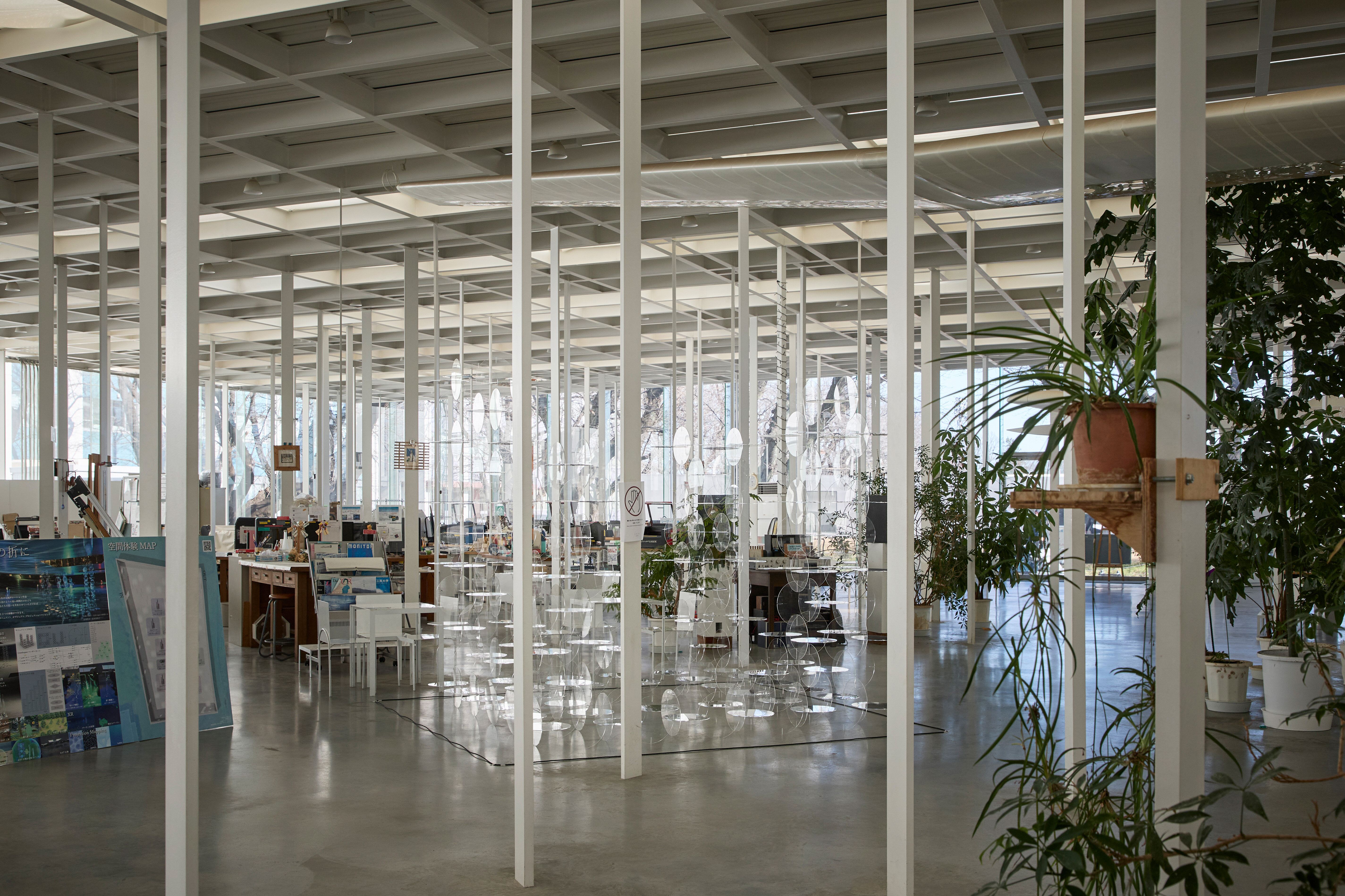 北本研究室のモニュメントの展⽰