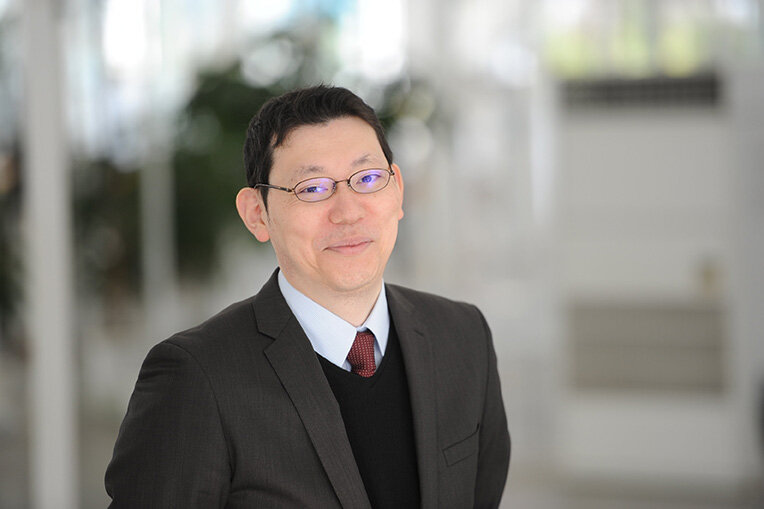 工学部 電気電子情報工学科 教授 三栖 貴行